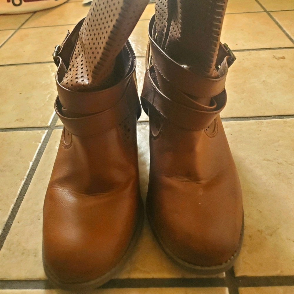 Maurice Boots